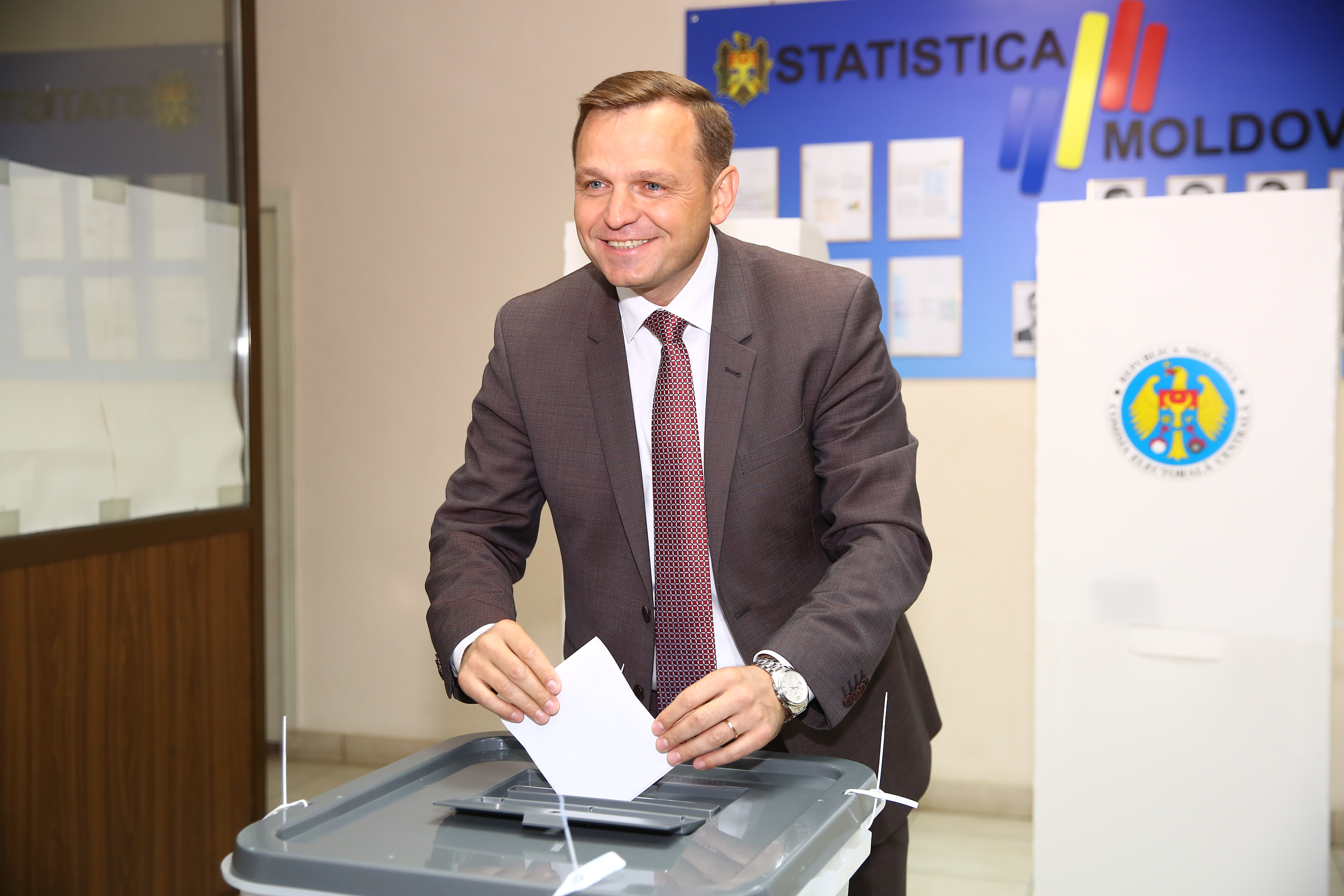 Andrei Năstase, secție vot12